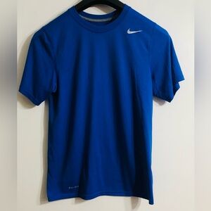 Nike men’s shirt Dri-fit  crewneck pull over short sleeves blue.S